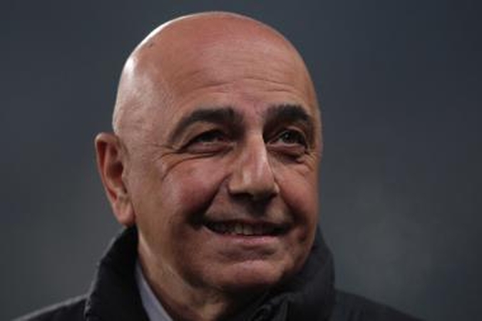 A.Galliani patvirtino, kad Ronaldinho palieka „Milaną“