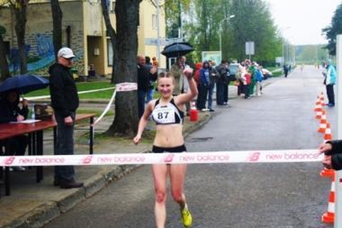 Sportinio ėjimo meistrai pagerbė A.Mikėną