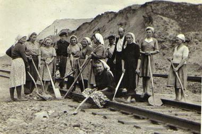 Britų žiniasklaidoje - diskusijos dėl nacių ir sovietų nusikaltimų vertinimo