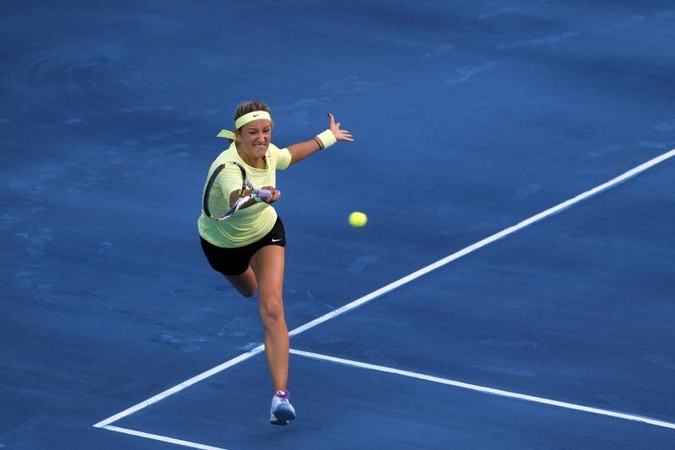 Aštuntfinalyje V.Azarenka triumfavo prieš A.Ivanovič