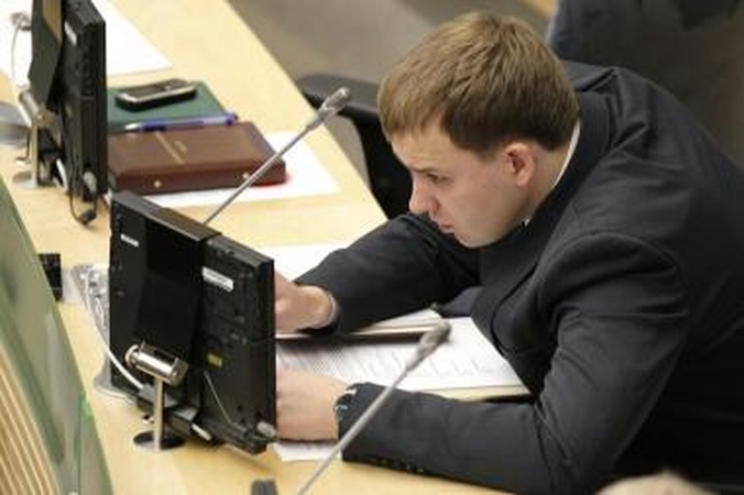 V.Gapšiui partijų patikros sistema atrodo per brangi