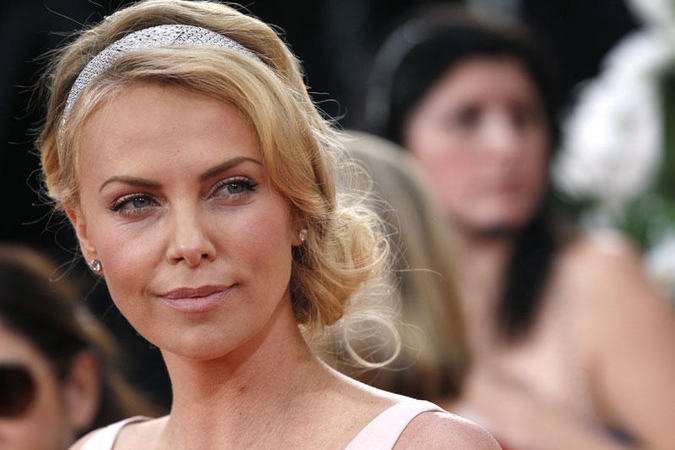 Charlize Theron įsivaikino naujagimį Jacksoną