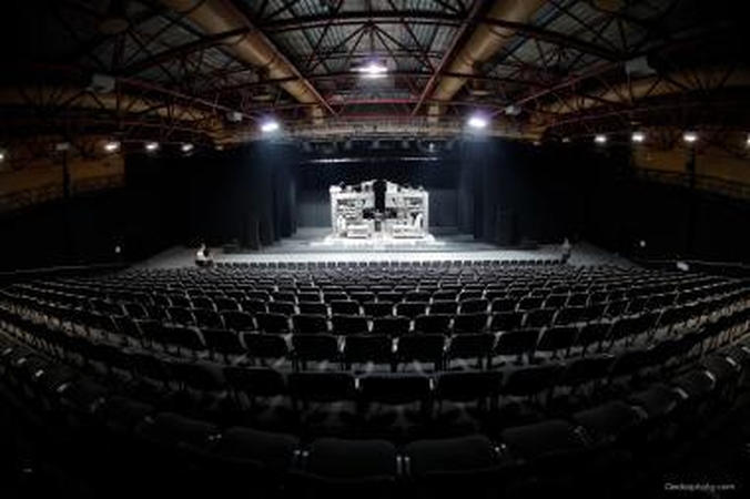 Teatro arena nuo šiol vadinsis Ūkio banko teatro arena