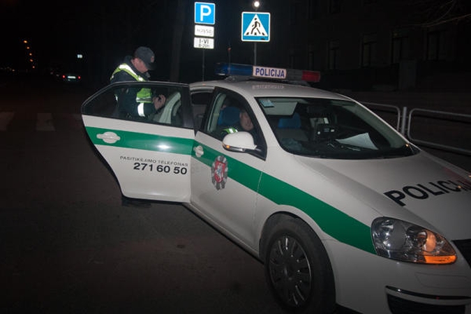 Girtas policininkas iš sostinės Palangoje važiavo prieš eismą