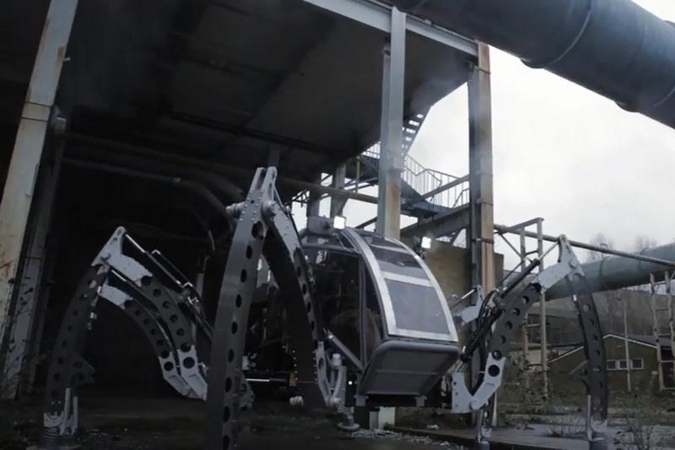 „Mantis” – šešiakojis visureigis su dyzeliniu varikliu