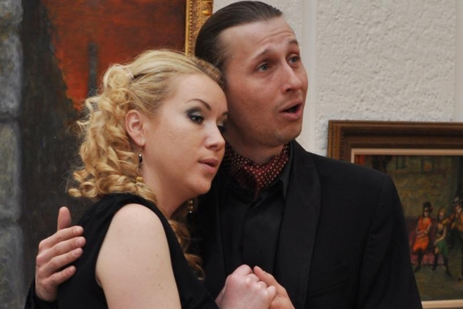 Į operetės sūkurį – tarp Arbit Blato paveikslų