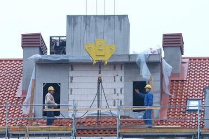 Statybos bendrovės vasarą tikisi atsitiesti