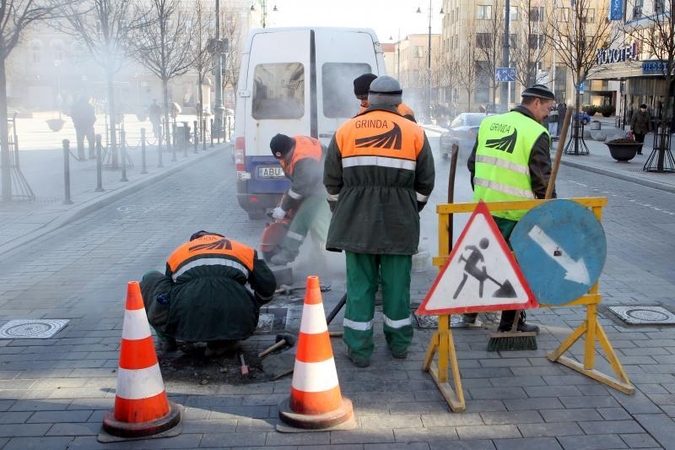 Pirmininkavimo ES proga - mažiau duobių gatvėse