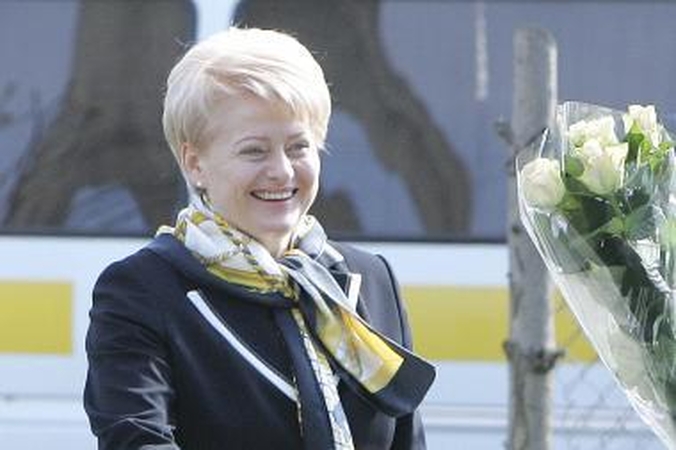Prezidentė: VSD pažymų išslaptinimo iniciatyvos turi būti įgyvendinamos laikantis įstatymų