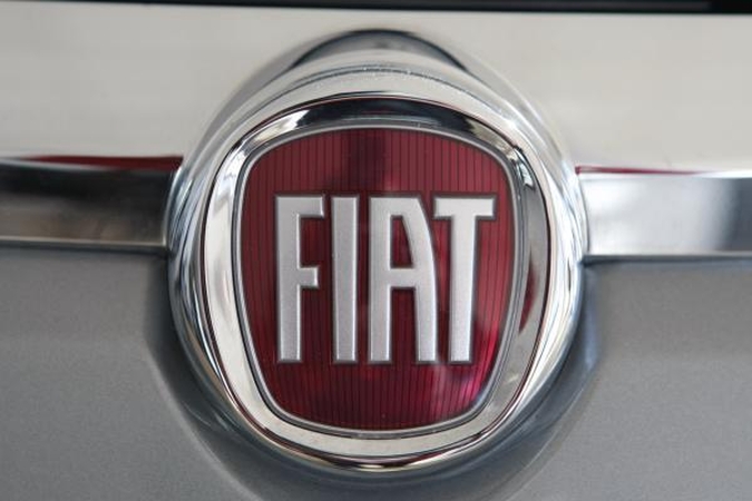 "Fiat" siekia padidinti valdomą "Chrysler" akcijų paketą