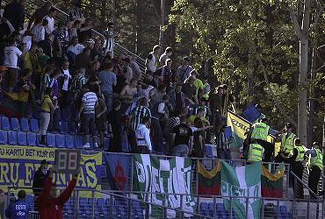 Latviai iš LFF prašo atlyginti 40 tūkst. litų nuostolių