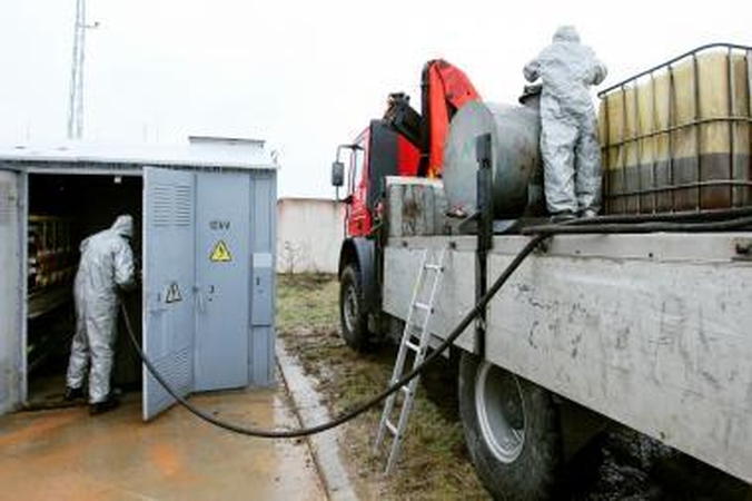 Ukmergės rajone nusiaubta 30 transformatorinių