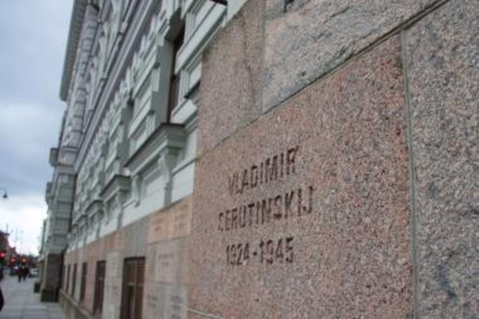 Vilniuje „atgijo“ KGB rūmai