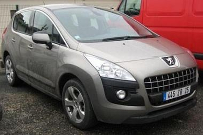 „Peugeot" nebežaidžia slėpynių