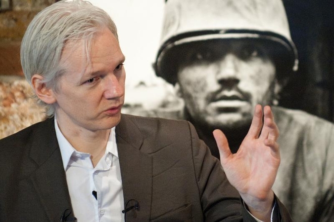„WikiLeaks“ įkūrėjas per teletiltą su JT išjuokė B. Obamą
