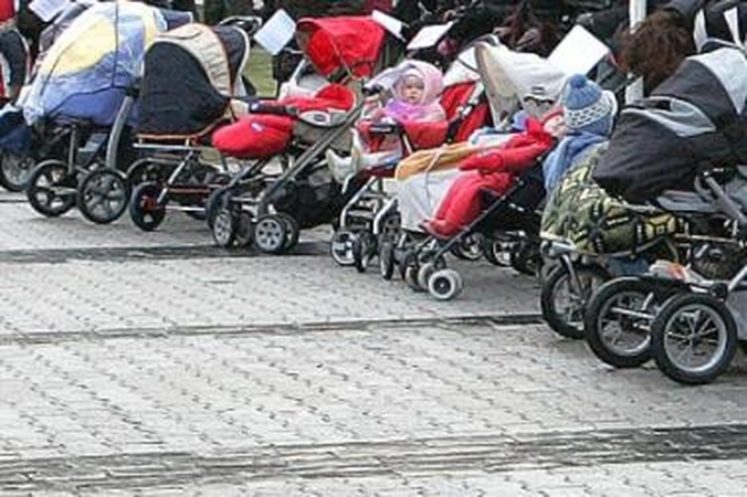 Draudimas protestuoti tėvams galėjo pažeisti piliečių teises
