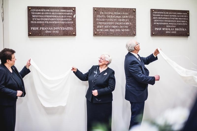 KTU įamžino dviejų Vasario 16-osios akto signatarų atminimą