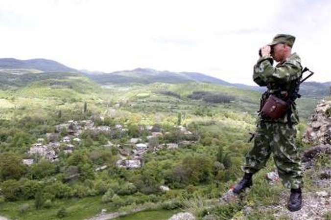 Rusija apginklavo raketomis Pietų Osetiją, pasiruošta kovai