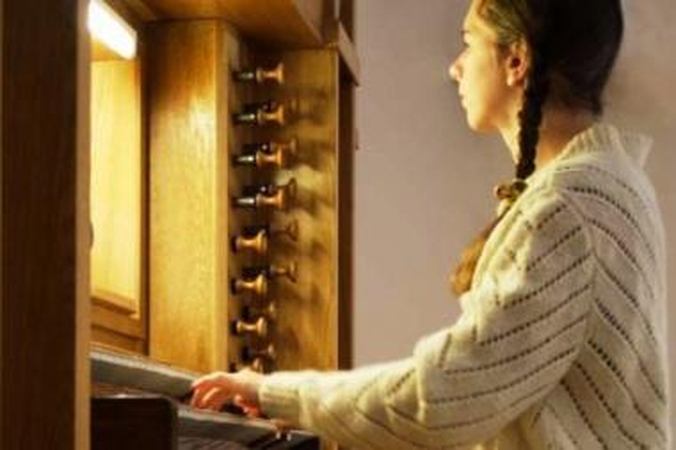 Muzika kvies prisikelti iš tamsybių