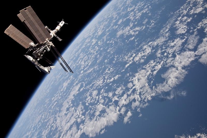 Į žemiečių klausimus NASA astronautas atsakinės per „Youtube“