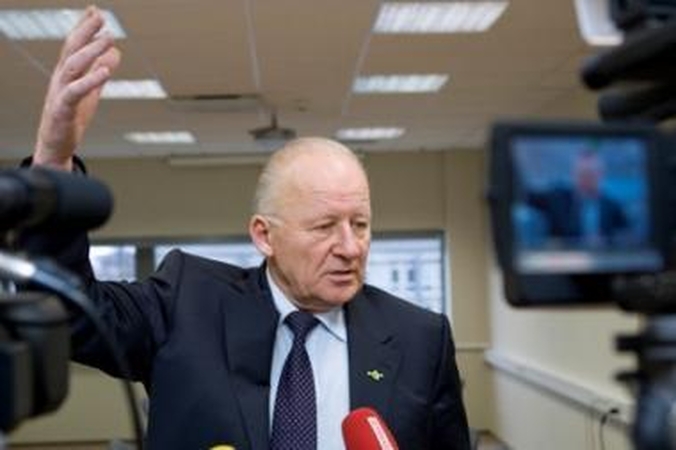 Teismas: J.Imbrasas iš Vilniaus mero pareigų atleistas teisėtai