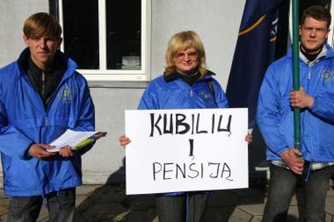 Kas savaitę darbo biržoje - po 1 tūkst. bedarbių