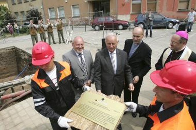 Senamiestyje iškils aukštosios mokyklos pastatas