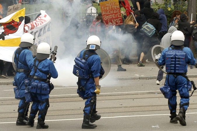 Ciuricho policija dėl smurto savaitgalį areštavo 90 asmenų