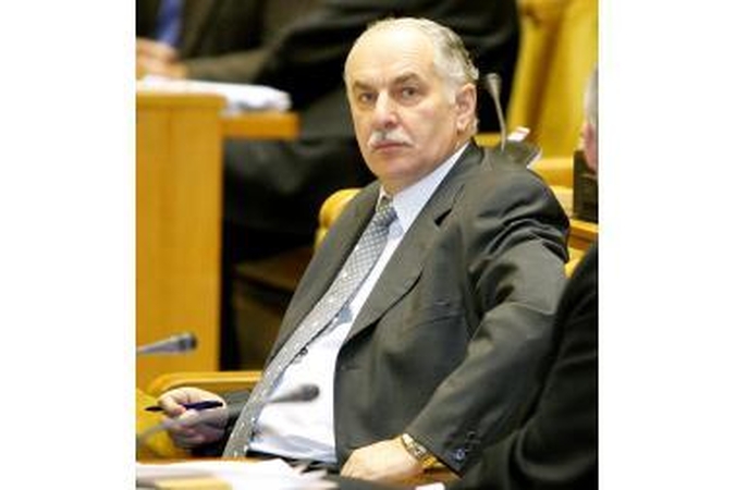 A.Sadeckas siūlo STT finansuoti dosniau