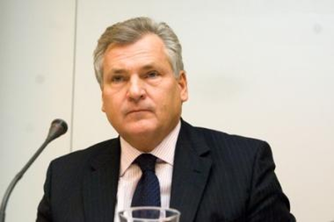 A.Kwasniewskis V.Adamkui siūlo bendrus projektus