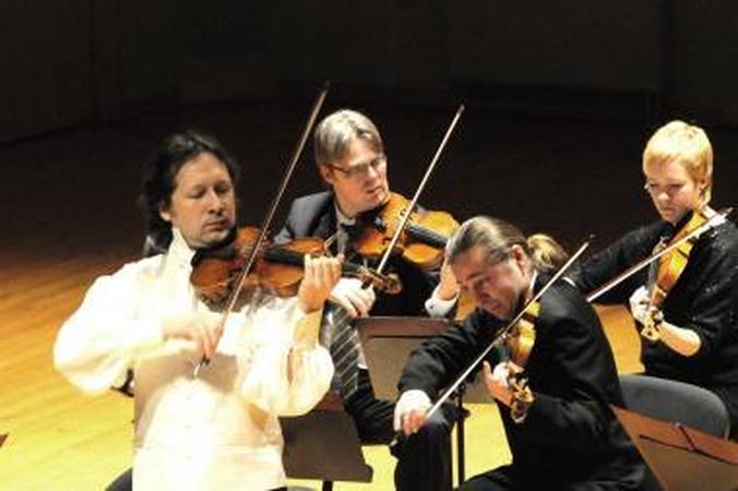 Scenoje kartu – du Klaipėdos orkestrai
