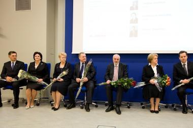 Tarp kandidatų į prezidento postą kalbos grynuolių nėra