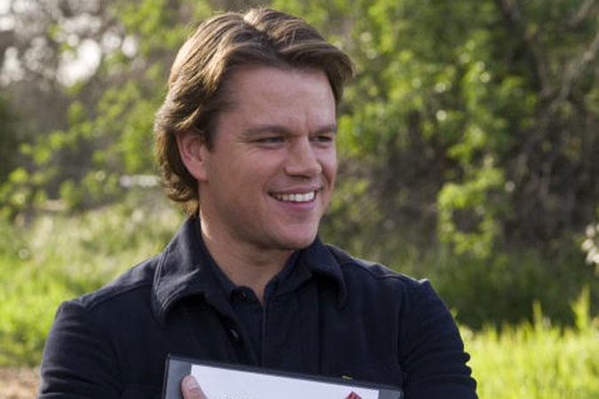 Mattas Damonas bučiuos Michaelą Douglasą