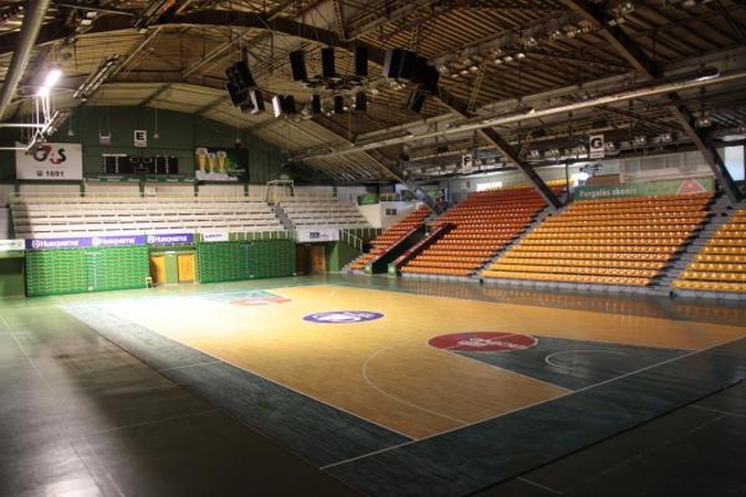 Kauno sporto halėje – krepšinio turnyras S.Butautui atminti