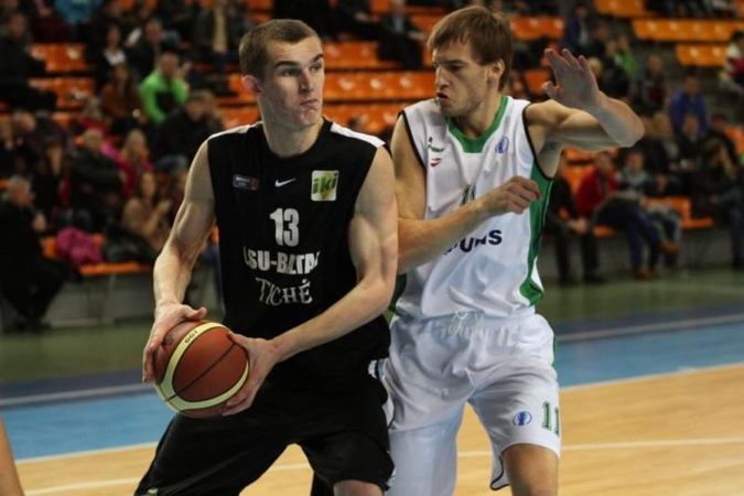 „LSU-Baltai“ LKL lyderiams pasipriešino tik vieną kėlinį   