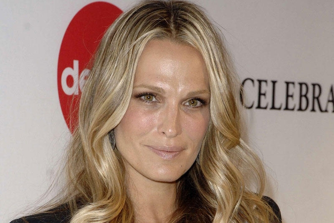 Neseniai ištekėjusi Molly Sims laukiasi 
