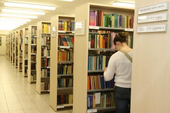 Skolininkai grąžinti knygas bibliotekai gali nemokamai