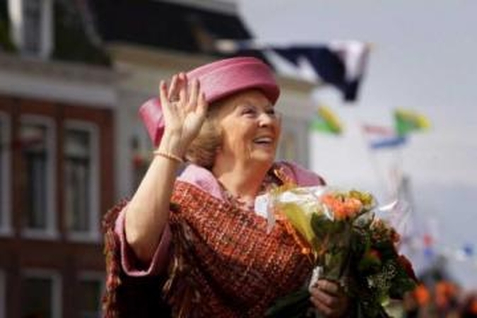 Nyderlandų karalienė palaimino antiislamiškų pažiūrų vyriausybę