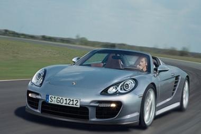 „Porsche“ konstruoja „Carerra GT“ įpėdinį