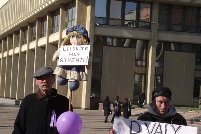 Advokatui A.Liutvinskui tvirkinimas nėra pedofilija