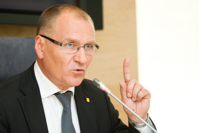 Liberalcentristai giria prezidentę ir tiksi 10 proc. balsų rinkimuose