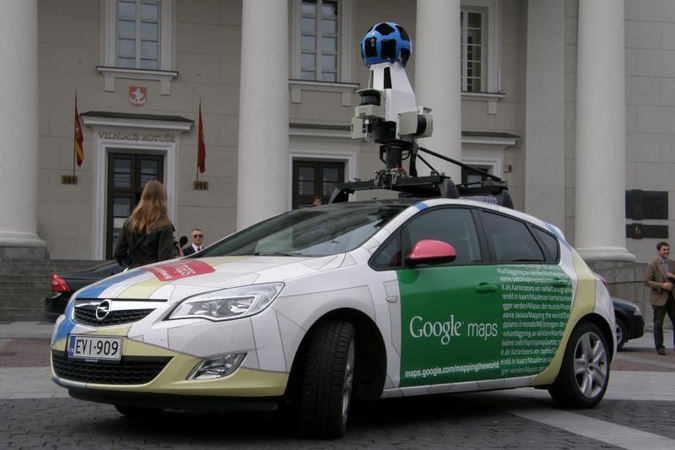 „Google“ automobiliai į šalies gatves išriedės penktadienį