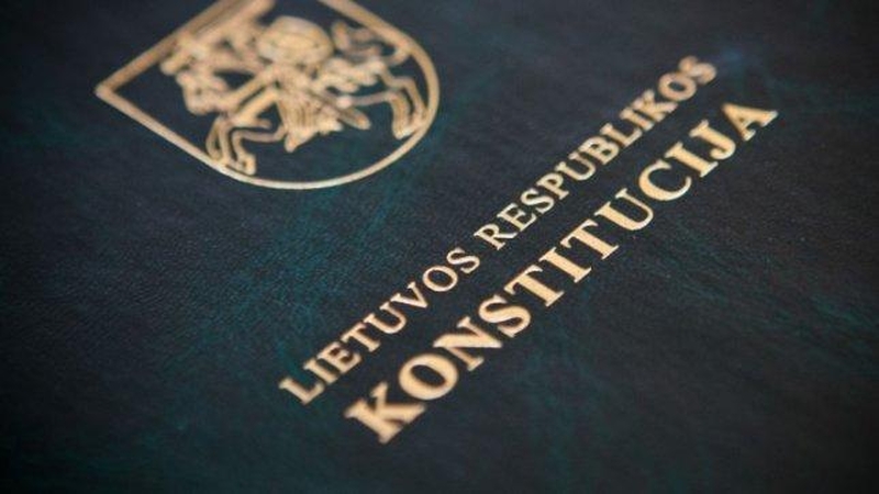 Konstitucijos kūrėjai: niekas nesako, kad ji yra tobula