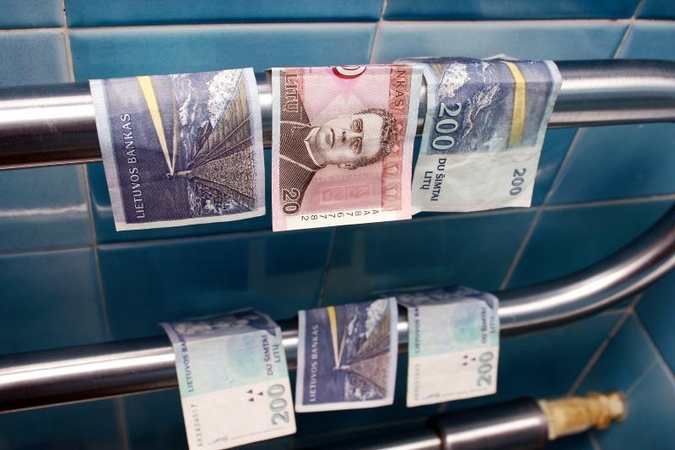 Padidėjusį „gyvatuko“ mokestį gyventojai pajuto tik po šildymo sezono