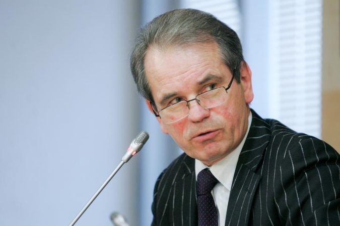 Nesutardama dėl prokuratūros pavaldumo, darbo grupė tęsia darbą
