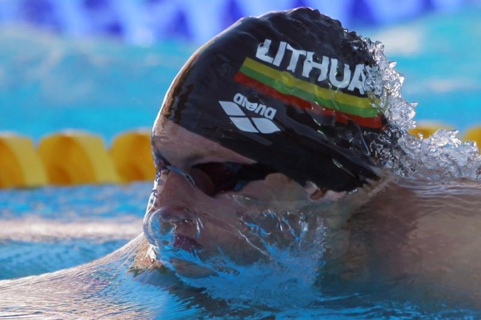 G.Titenis pateko į 200 metrų plaukimo krūtine pusfinalį