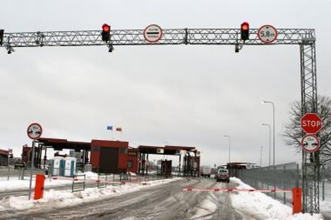 Vairuotojas iš Rusijos pasienyje nulaužė pakeliamąjį užtvarą