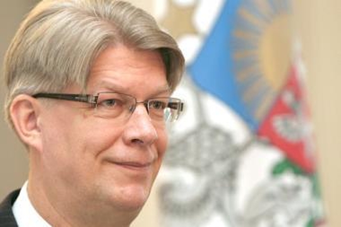 V.Zatleris: kitais metais Latvija turi toliau lipti iš krizės