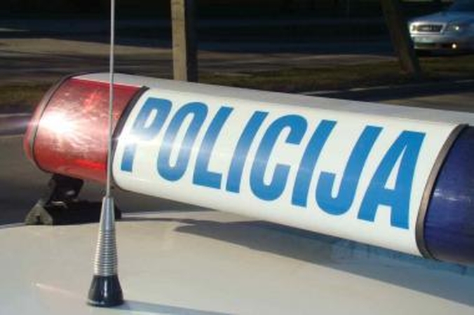 Uostamiestyje gydomas ginklu sužalotas vyras