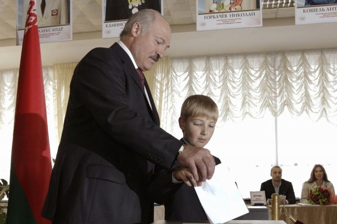 Lietuvos politikai: rinkimai tik pratęsė A. Lukašenkos dominavimą